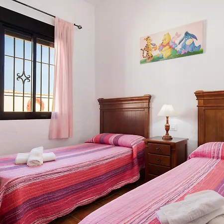 Casa Juan Solo Familias Holiday home *